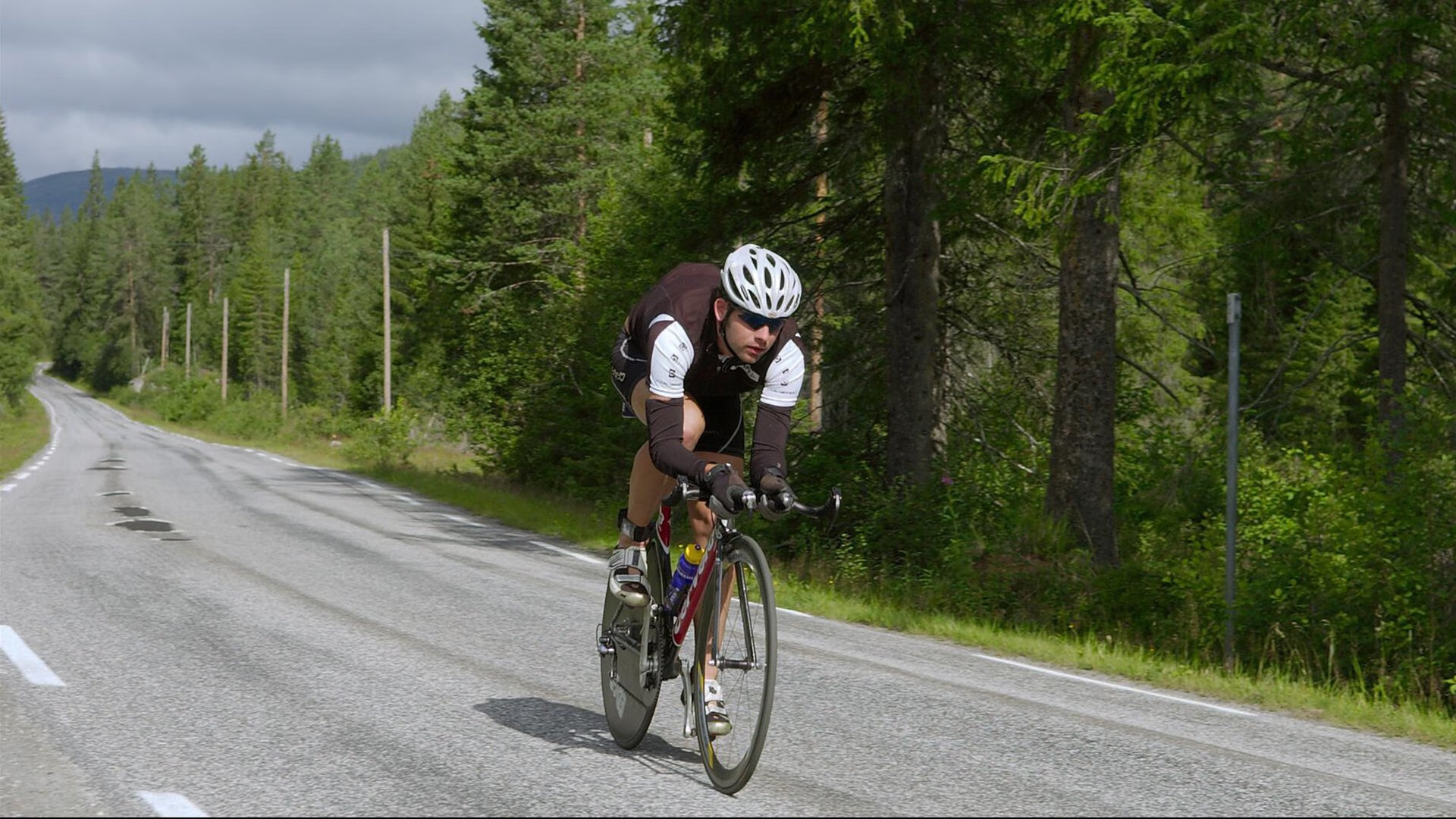 朝鲜女将自由泳短程展现爆发力,朝鲜女人游泳