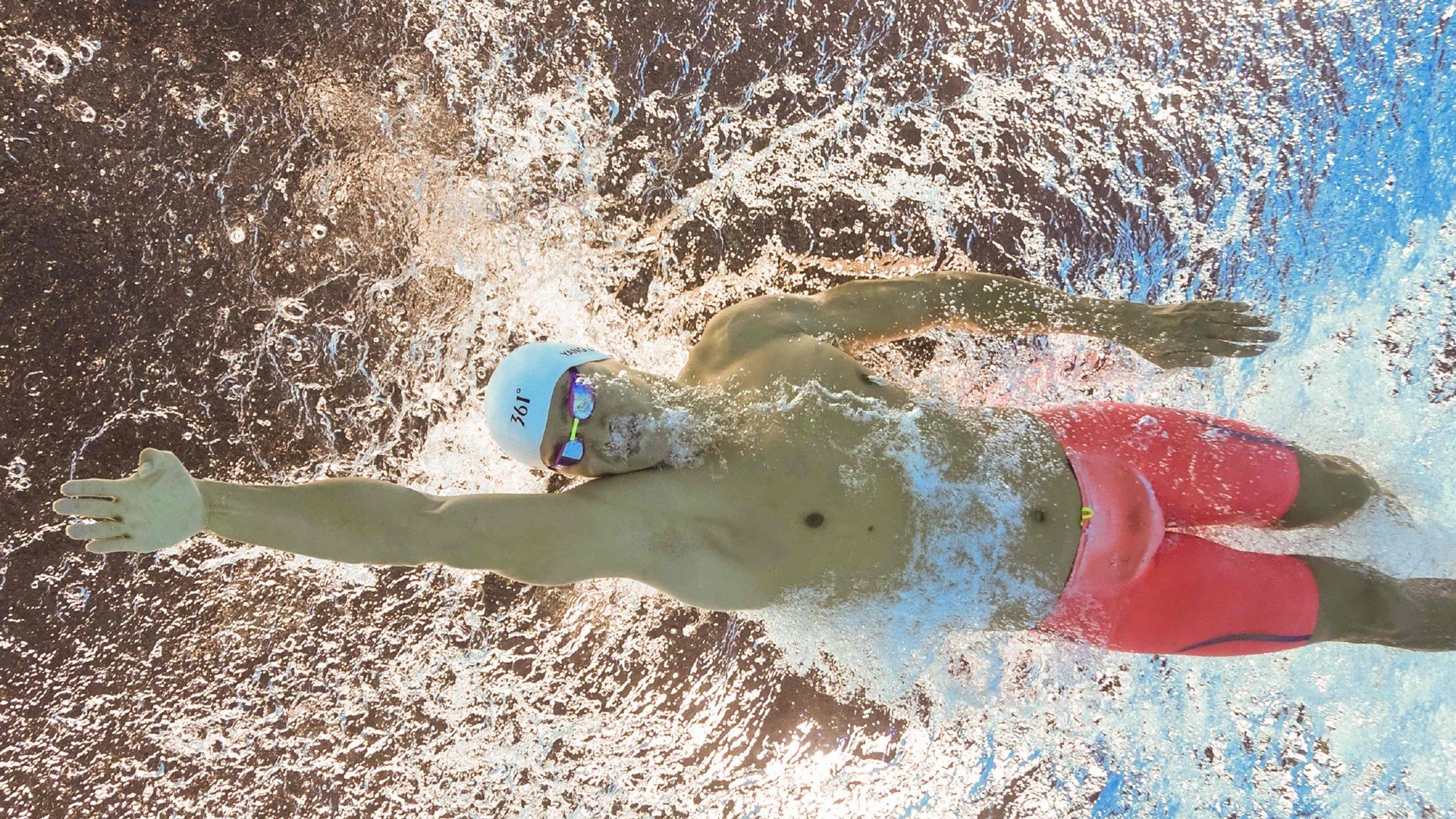 爱游戏登录-科尔博赛后分享备战秘诀与心得，科尔曼博尔特比赛视频